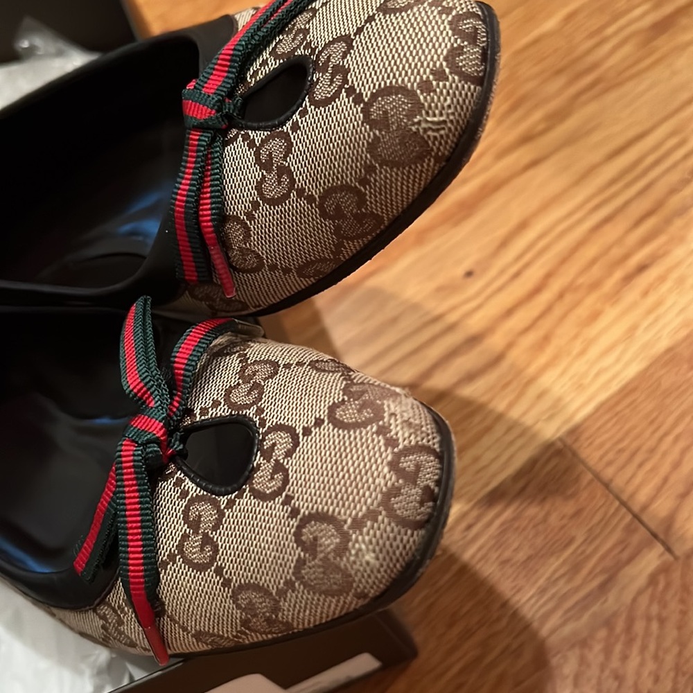Gucci pixie BE GG keyhole skimmer 7.5B - Picture 13 of 13